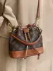 Bolsa de cubo de agua de suministro directo de comercio exterior, bolso de mano con cordón de bloqueo de color otoño e invierno para mujer, gran capacidad, versátil, para ir al trabajo, bolso de un solo hombro, se puede llevar cruzado