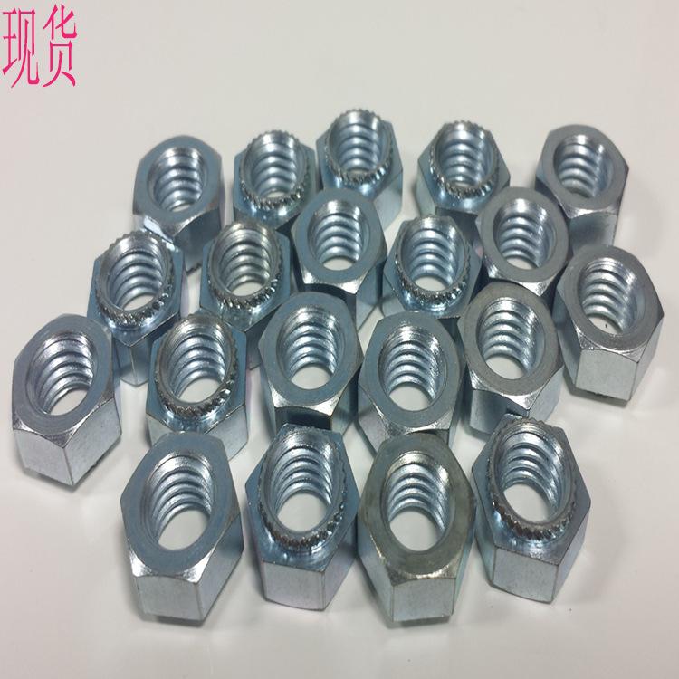 斜花螺母
