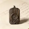 Colgante de Madera Imitación Árbol de Agar con Talla de Loto de Seis Caracteres, Artesanía de Madera Gruesa para Colgar en el Cuello, Colgante Pequeño