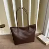 Bolso de hombro tipo tote tejido vintage de gran capacidad, nuevo diseño de moda para el verano 2026, con textura, casual, simple y versátil
