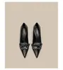 Luz Negra Madura Hermosos Tacones Altos Mujer 2024 Nuevo Estilo Francés Elegantes Versátiles Punta Tacón Aguja Zapatos de Una Sola Capa con Falda