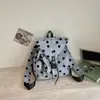 Mochila de Estilo Coreano Ins con Lunares de Nicho para Mujer, Nueva Mochila Pequeña Ligera Elegante para Estudiantes y Viajeros de Verano 2026 para Mujer