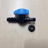 Nueva válvula de derivación de tubería de PE 16 con mango azul y almohadilla de goma industrial negra insertada, interruptor de derivación, sistema de riego por goteo Microjet.