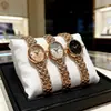 Koujia Reloj de Moda Versátil con Esfera Pequeña Reloj Vintage para Mujer Reloj para Dama Comercio Exterior Transfronterizo Reloj de Lujo Ligero Venta al por Mayor