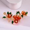 Broche Vintage de Estilo Chino Rojo Persimonio para Mujer Moda de Alta Gama Nicho Corsage Pin Exquisito Hebilla Antideslumbrante Accesorios