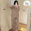 Pijama Colorido de Algodão para Mulheres, Primavera e Outono, com Bojos Embutidos, Mangas Longas e Calças Compridas, Roupa de Casa Casual Fofa para Mulheres que Pode Ser Usada Fora