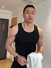 Camiseta sin mangas negra acanalada de peso pesado estilo americano para hombre, nueva camiseta sin mangas de verano, chaleco deportivo de fitness ajustado