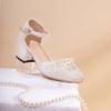 Salto Alto para Mulheres 2025 Verão Novo Diário Bico Quadrado Salto Grosso Novo Estilo Chinês Versátil Sapatos de Pérola de Uma Tira para Mulheres