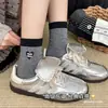 Meias Femininas Estilo Coreano Outono e Inverno Estilo Universitário Algodão de Xinjiang Absorventes de Suor Resistentes a Odores Meias de Cano Médio Listradas Versão Coreana Meias Cinzas