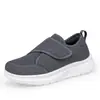 Zapatos Amplios para Caminar de Ancianos Verano Malla Flyknit Ligeros Modernos Simples Zapatos de Rehabilitación Zapatos Modernos para Mamá Zapatos para Ancianos