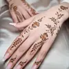 Pegatina de tatuaje temporal estilo henna de vid floral marrón, impermeable y de larga duración, para mujeres, para el dorso de la mano y los dedos, con un tacto de alta gama, realista y no reflectante