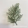 Fabricante Plantas Simuladas Imitação Galhos de Pinheiro de Natal Folhas Flocadas Guirlanda de Natal Artesanato de Natal Decorações PE Atacado Perene