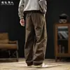 Pantalones casuales rectos retro, corte holgado para hombre, talla grande, pantalones largos, color café, nuevo estilo otoño/invierno, con pequeños detalles de patchwork curvo, pantalones de trabajo