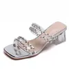 Tacones Altos de Cristal Chanclas con Pedrería Sandalias Transparentes Ropa de Exterior para Mujer Verano 2026 Nueva Moda Tacón Grueso