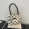 2026 Otoño Temprano Nuevo Bolso Casual de Lunares Ligero Versátil para el Trabajo Bolso de Hombro Único Bolso Tote de Bloques de Color Venta al por Mayor Bolsos para Mujer