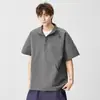 Camiseta Masculina de Manga Curta An Yang 2026 Verão Nova Moda Tendência Gola Alta Meio Zíper Top Bolso Externo Camiseta Outdoor