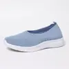 Sapatos sapatos femininos versáteis 2025 primavera e outono novo bico fino slip-on sapatos casuais femininos transfronteiriços tamanho plus sapatos femininos