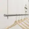 Estante de Exhibición Colgante Ajustable con Cable de Acero, Estante de Exhibición de Ropa Montado en Techo de Acero Inoxidable para Tienda de Ropa de Mujer