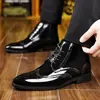 Zapatos de cuero para hombre transfronterizos, zapatos de cuero formales de negocios de caña alta estilo británico, zapatos de cuero casual de punta y talla grande, zapatos de hombre de alta gama