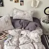 Juego de ropa de cama de cuatro piezas de gasa de doble capa para madre e hijo de grado A, con un patrón floral retro, que incluye una funda de edredón, una sábana bajera y un juego de sábanas de tres piezas para dormitorios