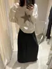 Top de Hombros Descubiertos Dulces Estrellas One Spoon Otoño 2026 Nuevo Llegado Manga Larga Estilo Casual Camiseta para Mujer