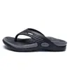 Zapatos de playa antideslizantes resistentes al agua para exteriores, tamaño grande, nuevo modelo de verano para hombre, transpirables y ligeros, adecuados para uso en exteriores y en casa, chanclas
