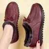 Zapatos casuales de felpa de estilo antiguo de Beijing para el invierno, de suela plana, con lazo, para madres de mediana edad y mayores, zapatos de algodón impermeables transfronterizos