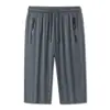 Novo Modelo 2203 Calça Capri Esportiva Masculina, Calça Capri Masculina de Seda Gelada Tricotada em Trama, Preta, Tamanhos L-9Xl