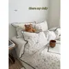 Juego de Cuatro Piezas de Algodón Colorido con Borde de Concha Vintage Juego de Tres Piezas para Dormitorio de Estudiante Funda Nórdica de Sarga de Algodón Puro Sábana Bajera Faldón de Cama