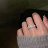 Exquisito anillo de lazo simple para mujer plegable ajustable anillo de niña dulce temperamento diamante completo para combinar con todo regalo