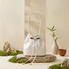 Bolso de Cubo de Mano para Mujer, Nuevo Estilo Primavera 2026, Bolso de Hombro Bordado Estilo Chino Nuevo, Bolso Cruzado de Nicho Simple de Alto Valor