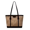 Bolsa de Comércio Exterior de Grande Capacidade Moda Bolsa para o Dia a Dia Feminina Casual Outono e Inverno 2025 Nova Cor Contrastante Estilo Estrangeiro Bolsa de Ombro Bolsa Tote