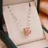 Venta Caliente Europea y Americana Roble Zirconio Completo Pequeño Colgante para Cintura de Hombre Moda Todo Fósforo LOVE Titanio Acero Collar Joyería de Moda para Mujer