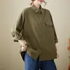 Foto Real da Camisa Original Artística Retro de Algodão Lavado Oversized Solta Emagrecedora para Mulheres, Novo Estilo com Gola Dobrável e Design de Botão Único