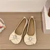 Sapatos de Salto Único com Laço de Strass Estilo Coreano Nova Coleção Primavera/Outono 2026 Estilo Festa Sapatos Versáteis para Avós Mocas para Mamãe