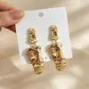 Pendientes Retro de Múltiples Estilos con Toque de Alta Gama Textura Exagerada Colgante Geométrico de Corazón Adornos de Oreja de Aleación Venta al por Mayor