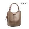 Bolso Cubo para el Trabajo 2025 Nuevo Diseño de Nicho Bolsa Cesta de Verduras Bolso de Mano de Moda Versátil Bolso de Hombro Único Cruzado para Mujer
