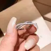 Anel Aberto de Flor com Zircônia Super Brilhante, Anel de Dedo Indicador de Nicho de Luxo, Joias Versáteis de Luxo Leve para Atacado