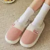 Pantuflas de algodón con bloques de color para mujer, pantuflas de invierno para interior del hogar, suela suave, antideslizantes, cálidas y resistentes al olor, venta al por mayor para hombres