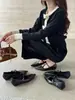 Zapatos de tacón bajo estilo europeo Primavera 2026 Zapatos Vintage con Tira y Boca Baja Versátiles Casuales de Piel Zapatos Mary Jane