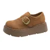 Mocassins de Solado Grosso Feminino 2026 Outono Novo Versátil Couro Macio Slip-on Retro Casual Aumentador de Altura Sapatos de Salto Único Feminino