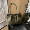 Bolsa de Axila Retro Fosca Transfronteiriça para Mulheres 2026 Nova Moda Casual para o Dia a Dia Bolsa Tote Grande Capacidade Bolsa de Ombro