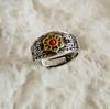 Nuevo Anillo de Pareja de Seis Caracteres Verdaderos Transfronterizo Agresivo para Hombre Anillo de Piedra Incrustada de Personalidad de Moda Anillo Retro Ajuste de Apertura