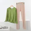 Roupa Térmica Modal Feminina Outono e Inverno Fina Tamanho Grande Camada Base Conjunto de Duas Peças Top e Calça