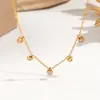 2025 Novas Joias Europeias e Americanas Elegante Elegante Coração de Zircônia Pulseira com Múltiplos Pingentes para Mulheres Aço Titânio Não Desbota Joias de Mão Ins
