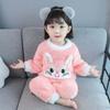 Pijama Infantil, Novo Pijama de Veludo Coral para Bebês Outono e Inverno, Coelhinho Fofo e Estiloso, Pode Ser Usado Próximo à Pele, Conjunto de Duas Peças