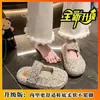 Chinelos de uma tira duráveis e sonhadores 2026 estilo quente de celebridade da internet sola macia fáceis de calçar chinelos lindos e requintados para mulheres