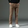 Calça Casual de Veludo Cotelê Outono e Inverno Masculina Slim Fit Reta Tubo Listrada para Homens de Meia-Idade Roupas de Negócios Calça Longa Tendência de Inverno para Pais