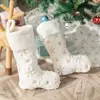 Decoración Navideña Calcetín Navideño Grande de Peluche Copo de Nieve Bordado Navideño Calcetín de Regalo para Niños Colgante Venta al por Mayor en Stock