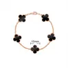 Pulsera de Trébol de Cuatro Hojas para Mujer, Lujo Ligero y Sensación de Alta Gama, Chapada en Oro de 18 Quilates, Trébol de la Suerte de Nácar por Ambos Lados, Artículo Popular Transfronterizo